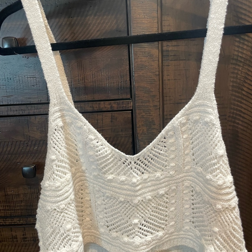 NWT—-Abound Cream Knit Crop Top - Picture 6 of 8